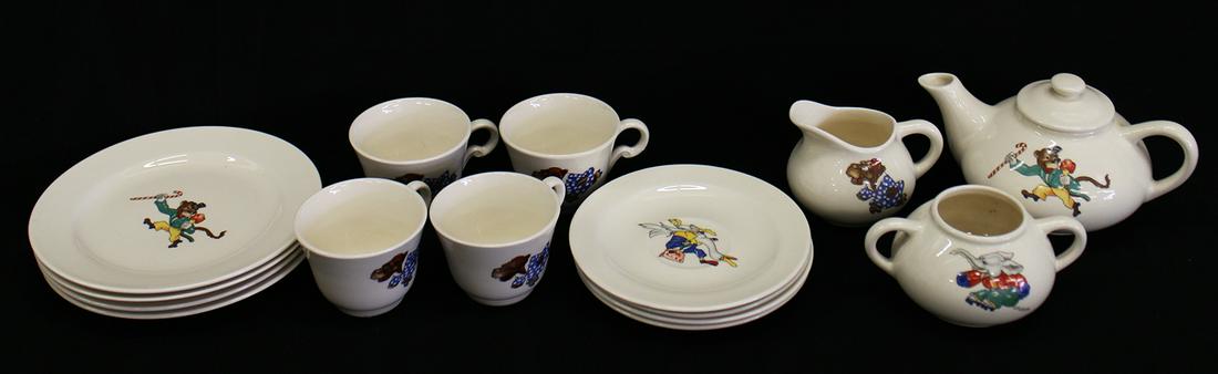 VINTAGE CHILD'S TEA SET (1 of 4)