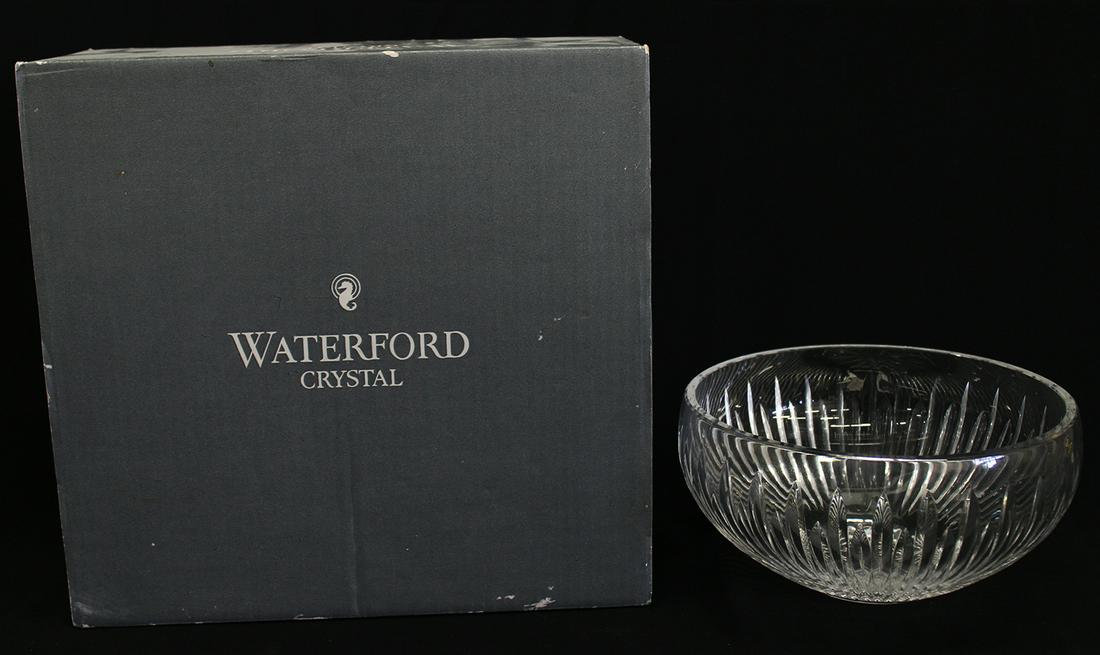 WATERFORD CRYSTAL BOWL W/ BOX (1 of 2)