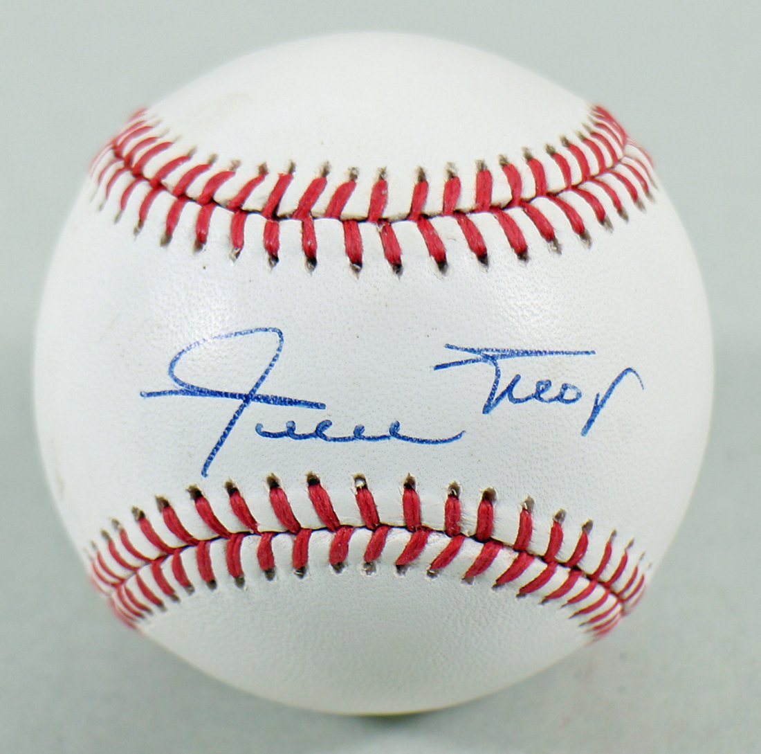 WILLIE MAYS SIGNED BASEBALL (1 of 2)
