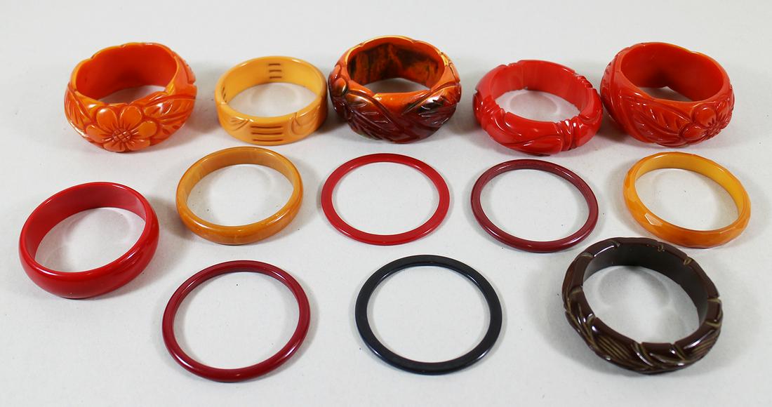 (13) VINTAGE BAKELITE BRACELETS (1 of 4)