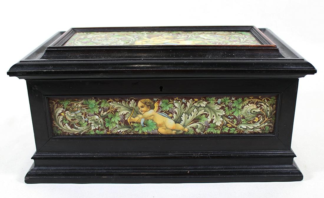 ANTIQUE CHERUB PANEL MUSIC BOX (1 of 6)