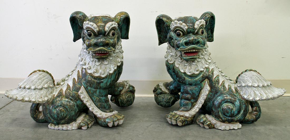 PAIR OF LARGE FOO DOGS (1 of 6)