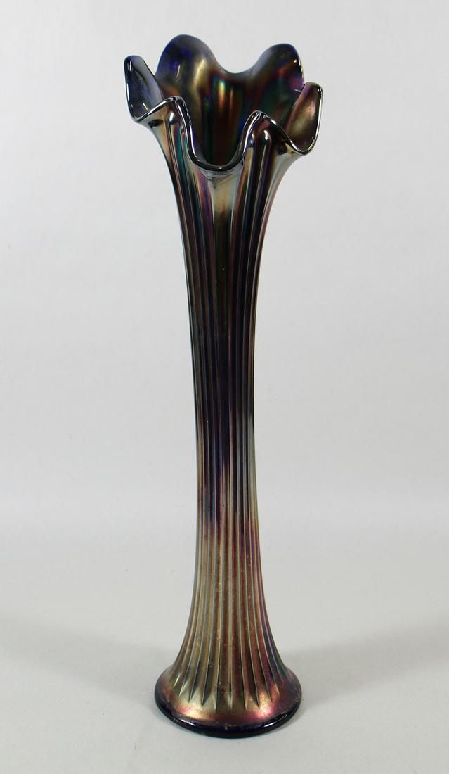 FINE RIB FENTON IRIDESCENT VASE (1 of 2)