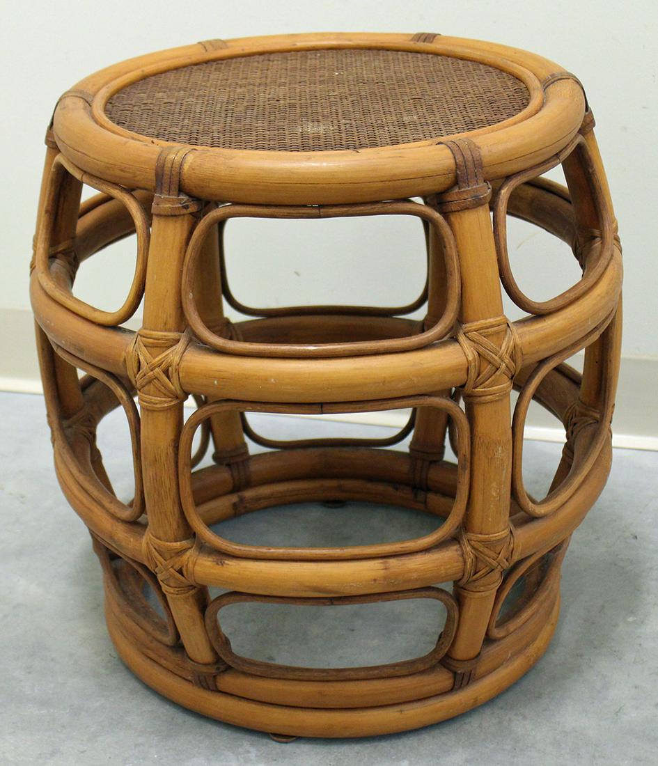 VINTAGE BROWN JORDAN RATTAN GARDEN SEAT (1 of 2)
