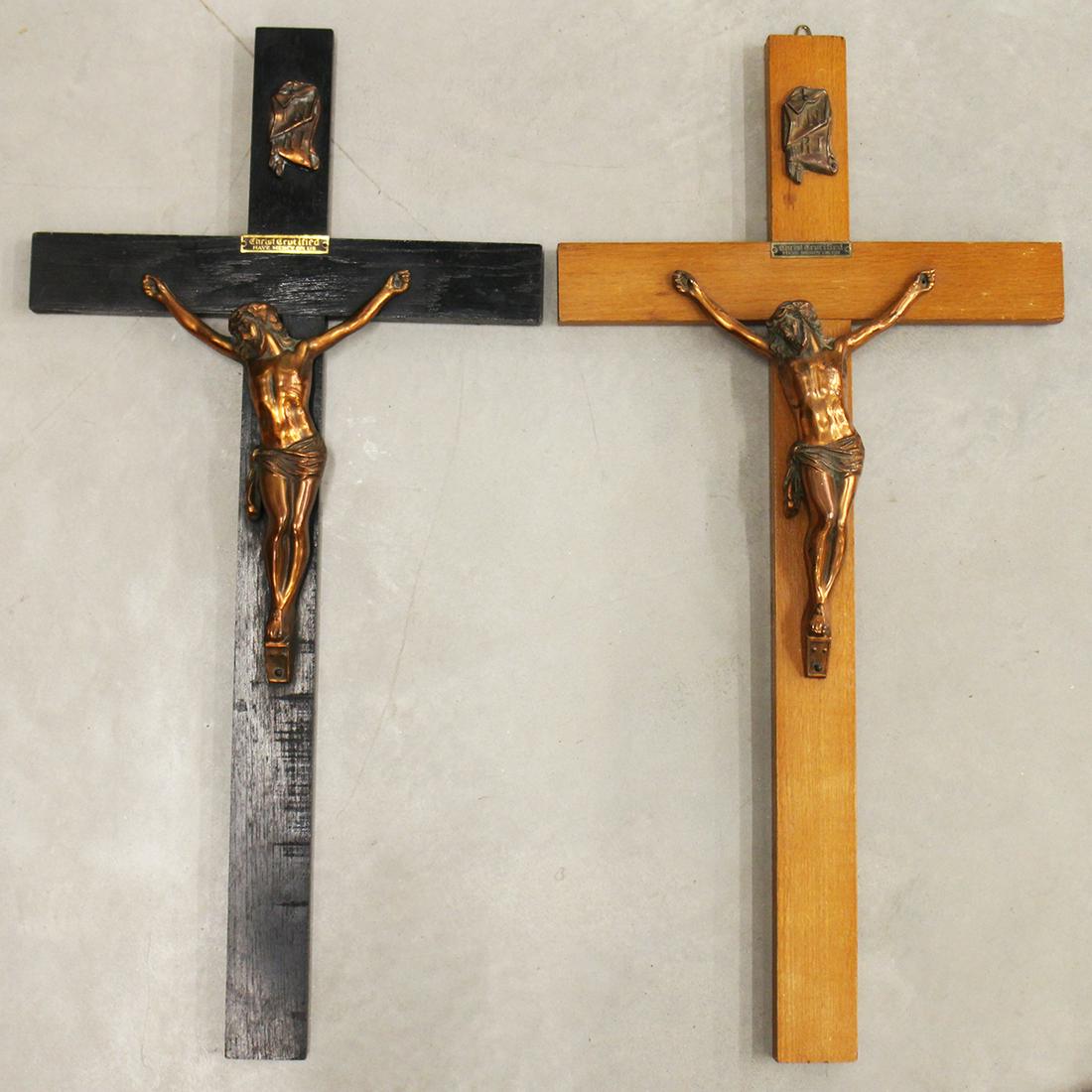 (2) LARGE CRUCIFIXES (1 of 2)