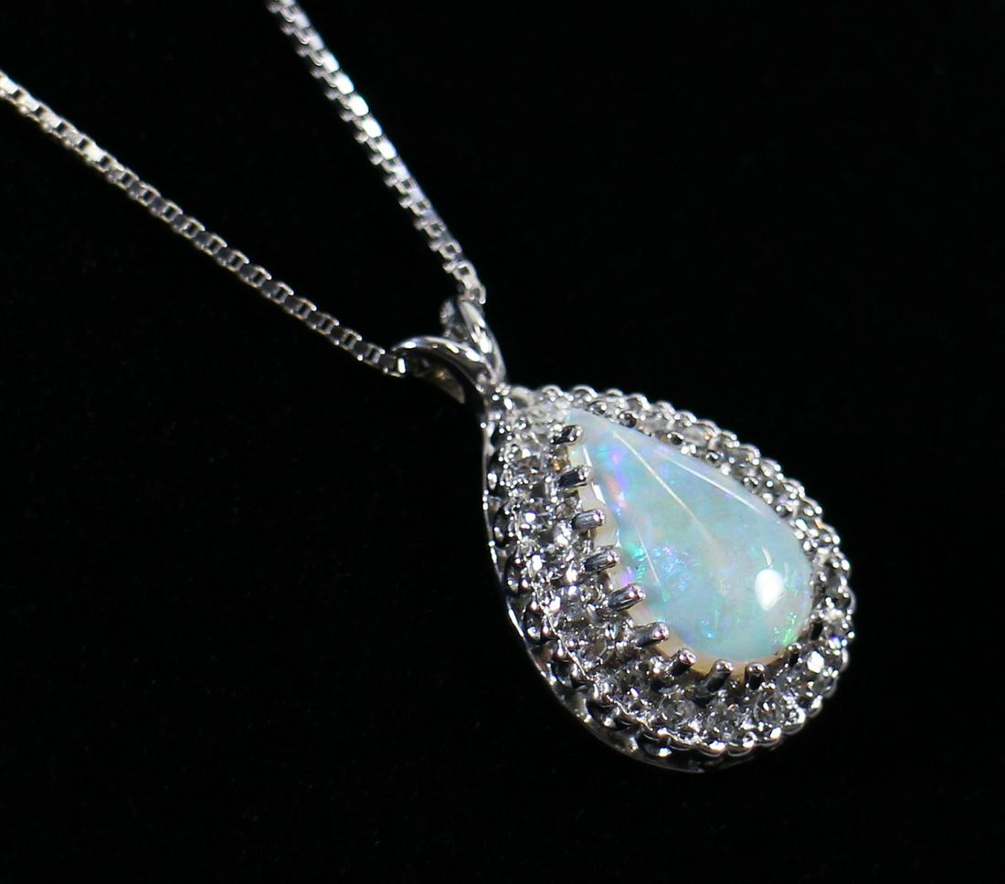 VINTAGE 14KT OPAL & DIAMOND PENDANT (1 of 2)
