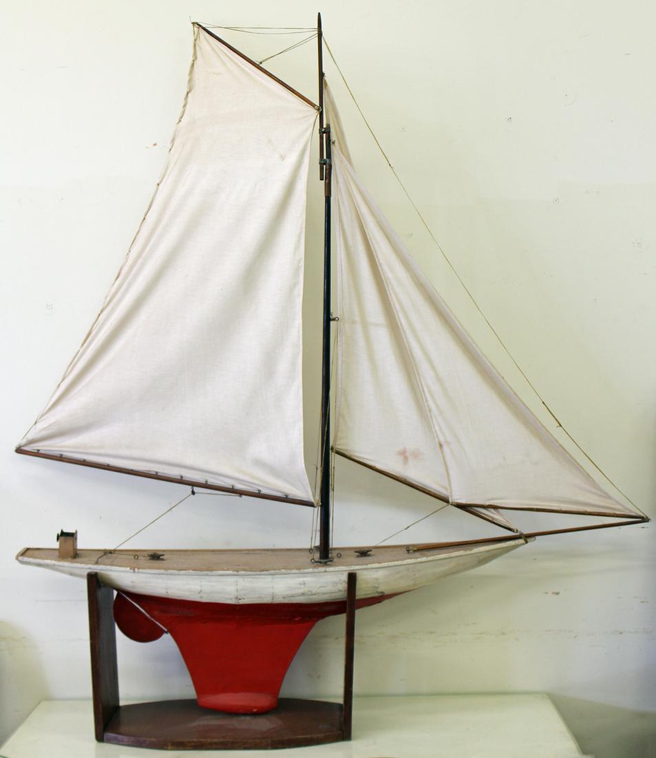 LARGE ANTIQUE MODEL POND SAILER SAILBOAT (1 of 5)
