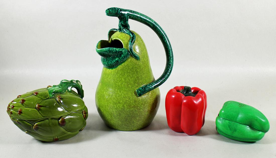 VINTAGE CERAMIC VEGETABLES (1 of 2)