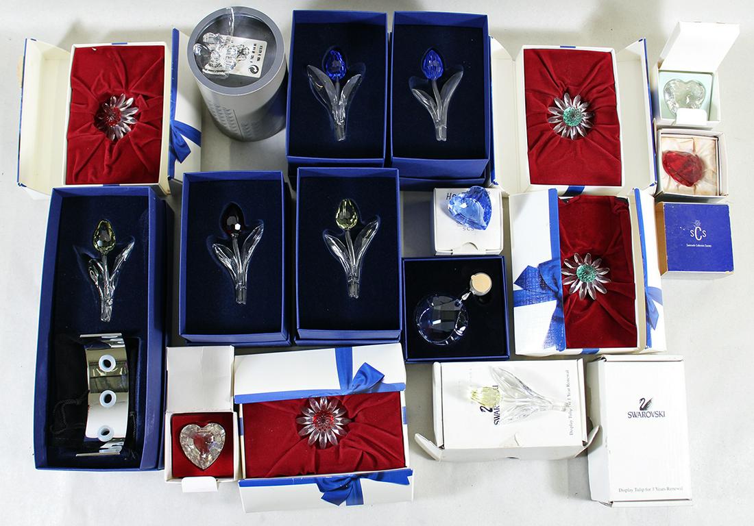 SWAROVSKI CRYSTAL HEARTS & FLOWERS (1 of 4)