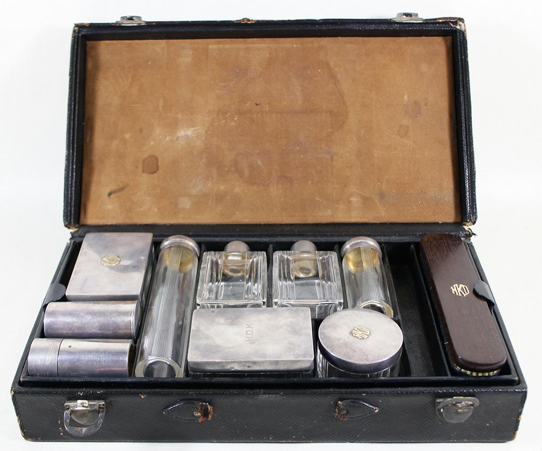 FRENCH DUPONT SILVER & GOLD GENTLEMAN'S TRAVEL KIT (1 of 6)