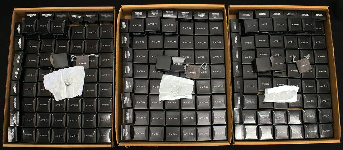 (200) NEW IN BOX AVON STERLING SILVER JEWELRY (1 of 4)