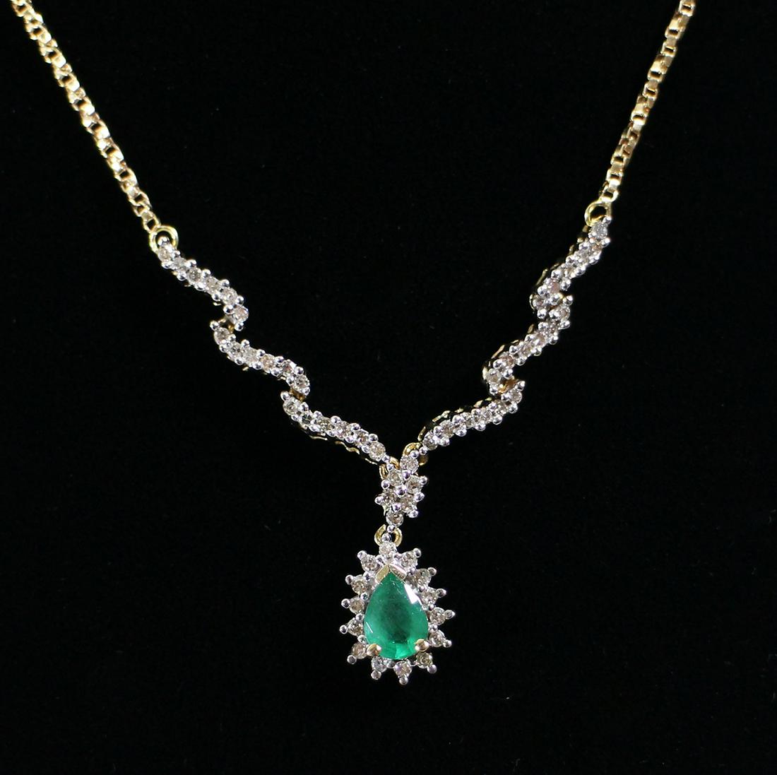 10K EMERALD & DIAMOND NECKLACE (1 of 4)