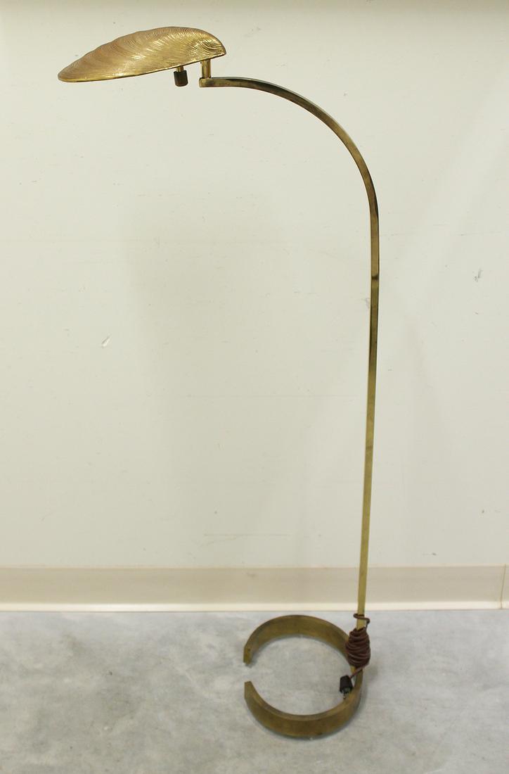 VINTAGE CLAM SHELL FLOOR LAMP (1 of 2)