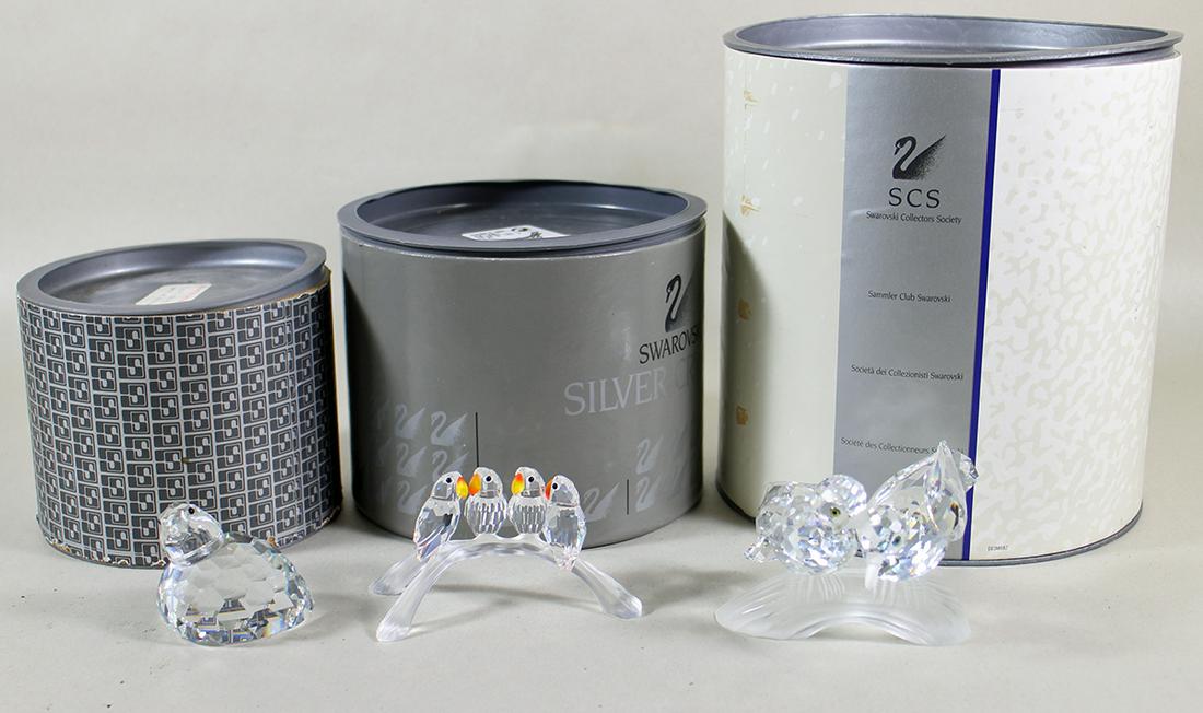 (3) SWAROVSKI PARTRIDGE, & LOVEBIRDS: A collection of figurines to include a partridge (7625), lovebirds artist signed edition 1989, and Baby Lovebirds (7621).