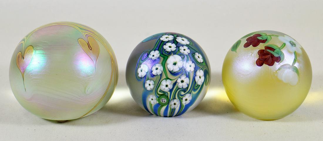 (3) ART GLASS PAPERWEIGHTS (1 of 4)