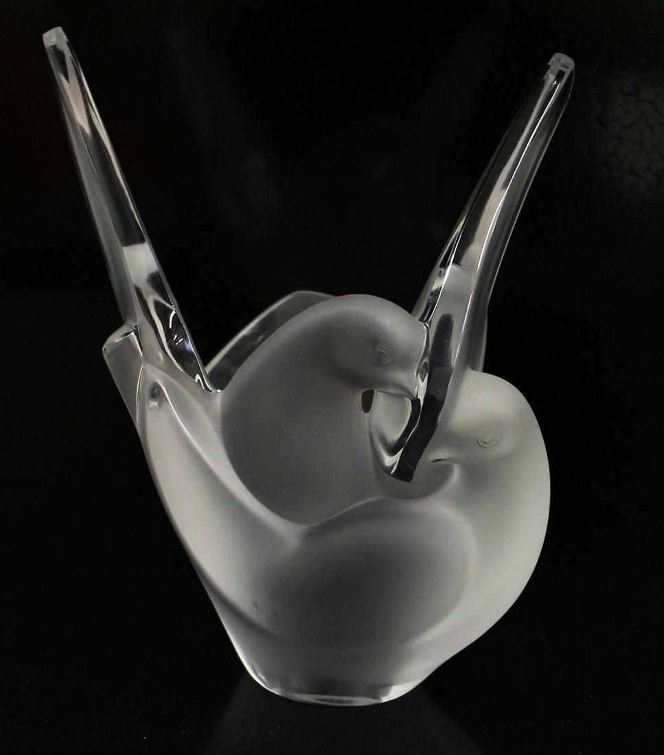 LALIQUE DOVE VASE (1 of 3)