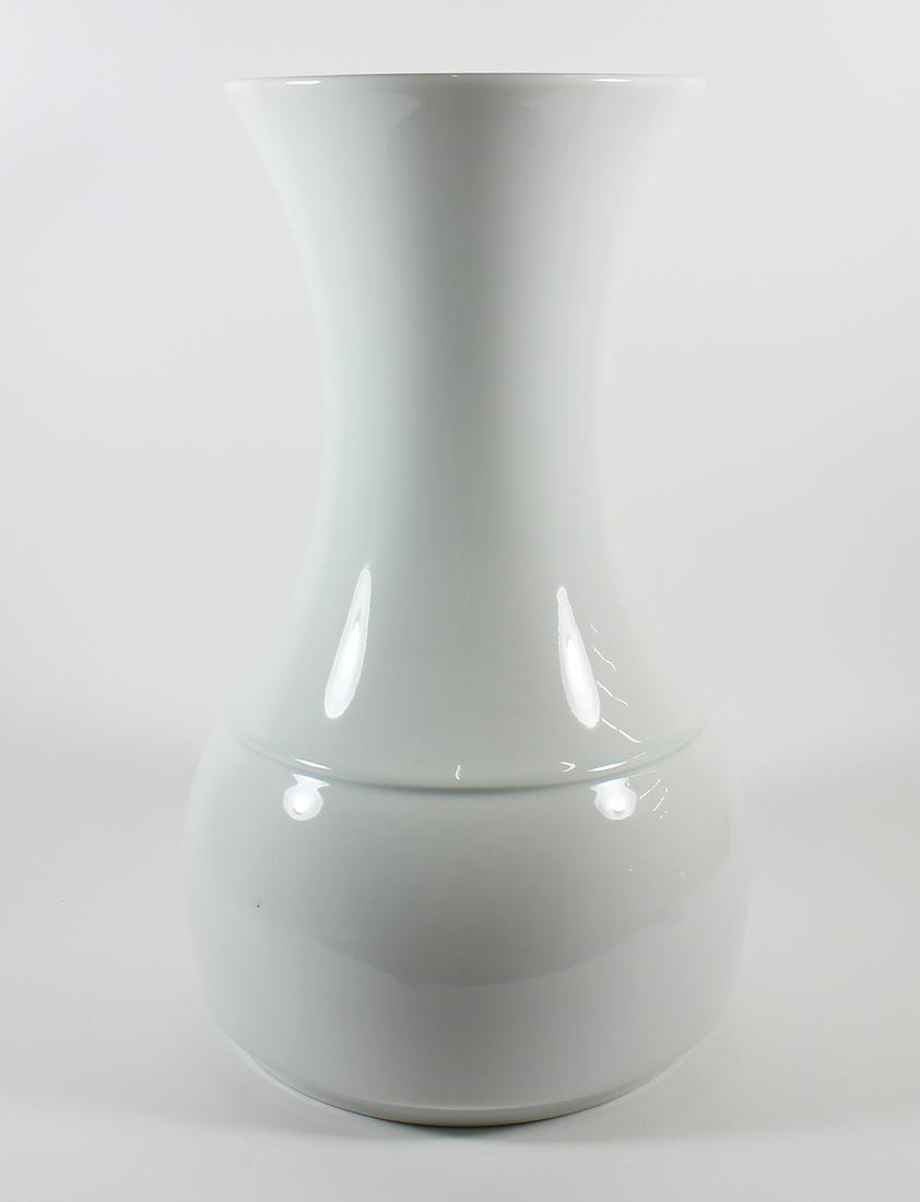THOMAS MID CENTURY MODERN WHITE VASE - GERMANY (1 of 3)