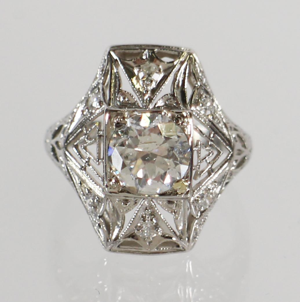 1.16 TCW VINTAGE PLATINUM DIAMOND RING (1 of 6)