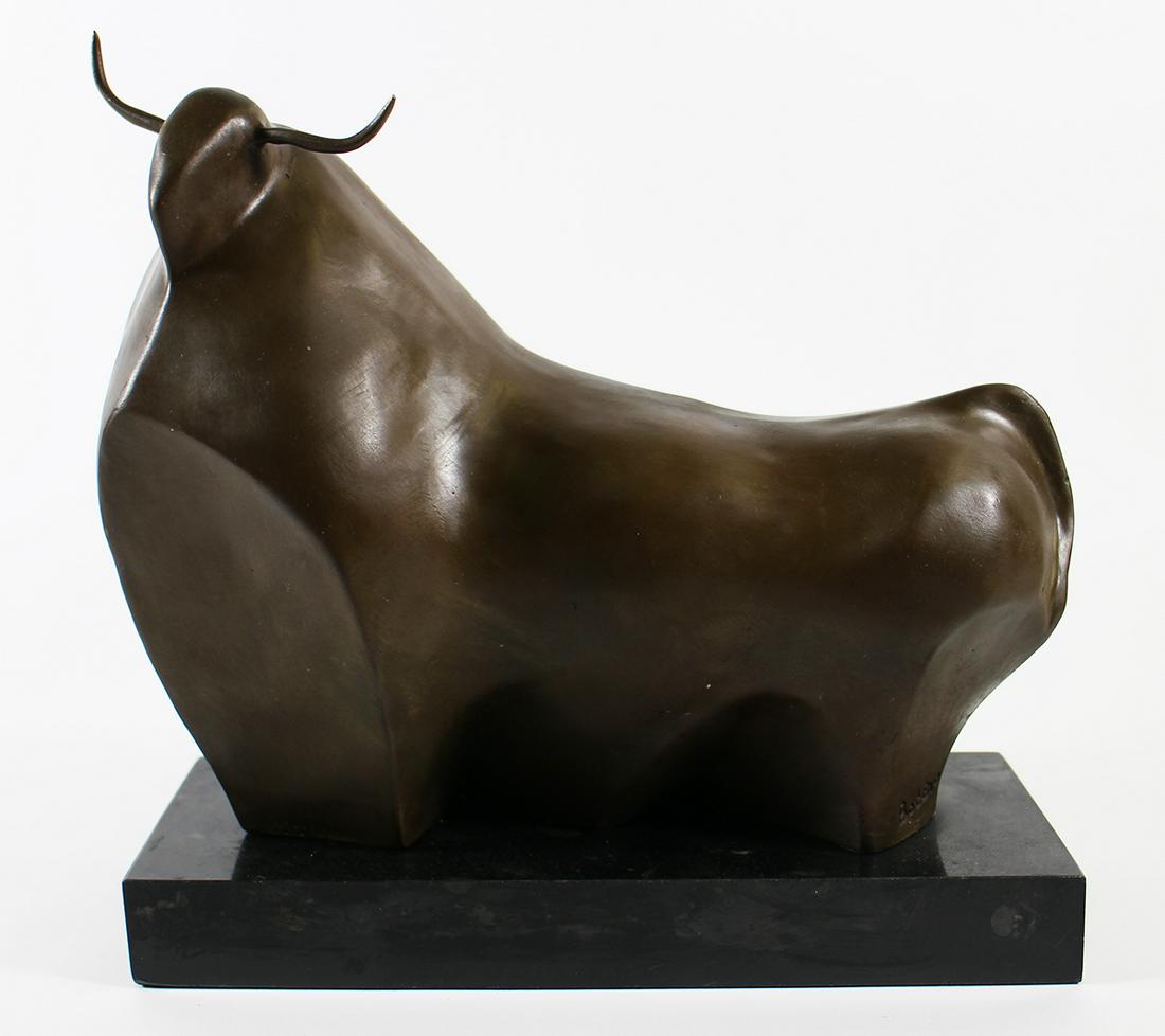 FERNANDO BOTERO BULL SCULPTURE (1 of 3)