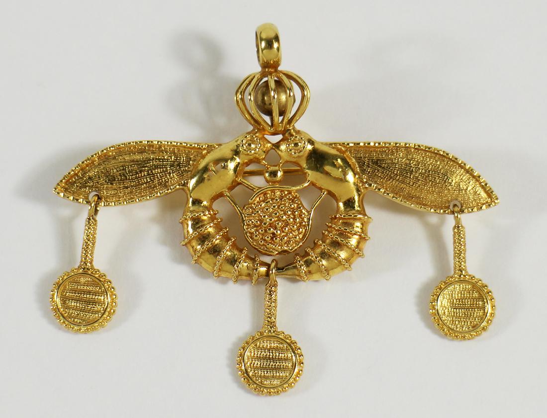 18K GUCCI WASP PENDANT BROOCH (1 of 3)