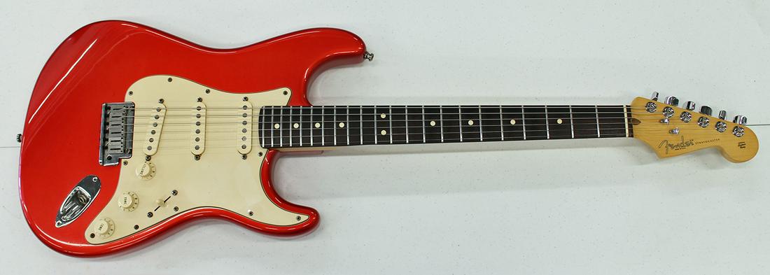 FENDER AMERICAN STRAT DAKOTA RED GUITAR (1 of 8)
