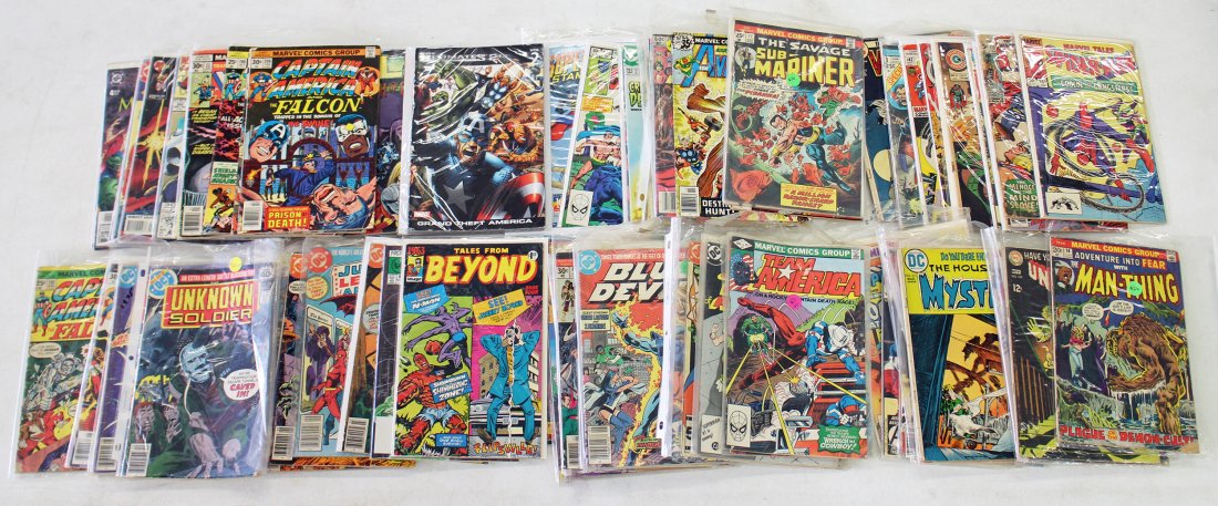 VINTAGE SUPERHERO COMIC BOOK COLLECTION (1 of 4)