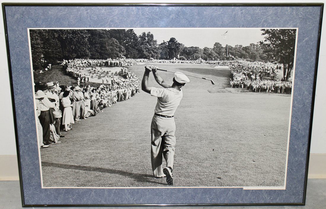 BEN HOGAN SIGNED BLACK & WHITE GOLF PHOTO (1 of 3)