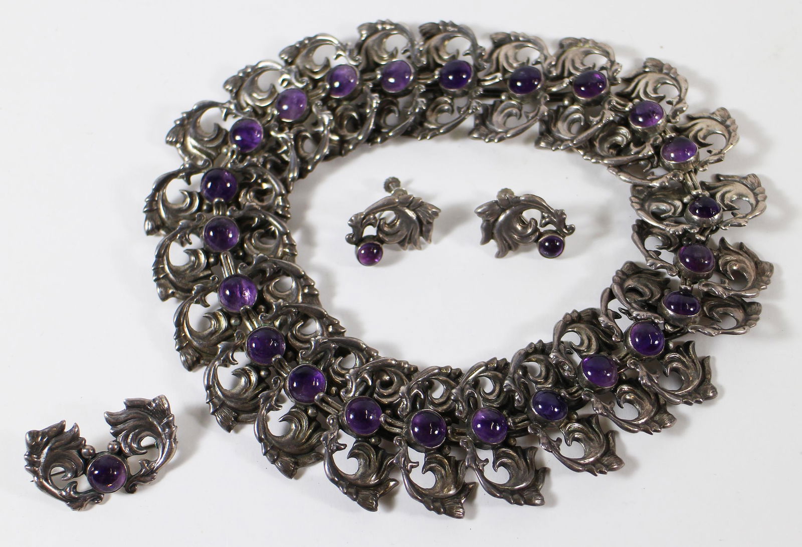 VINTAGE TAXCO LA CUCARACHA STERLING AMETHYST SET (1 of 5)