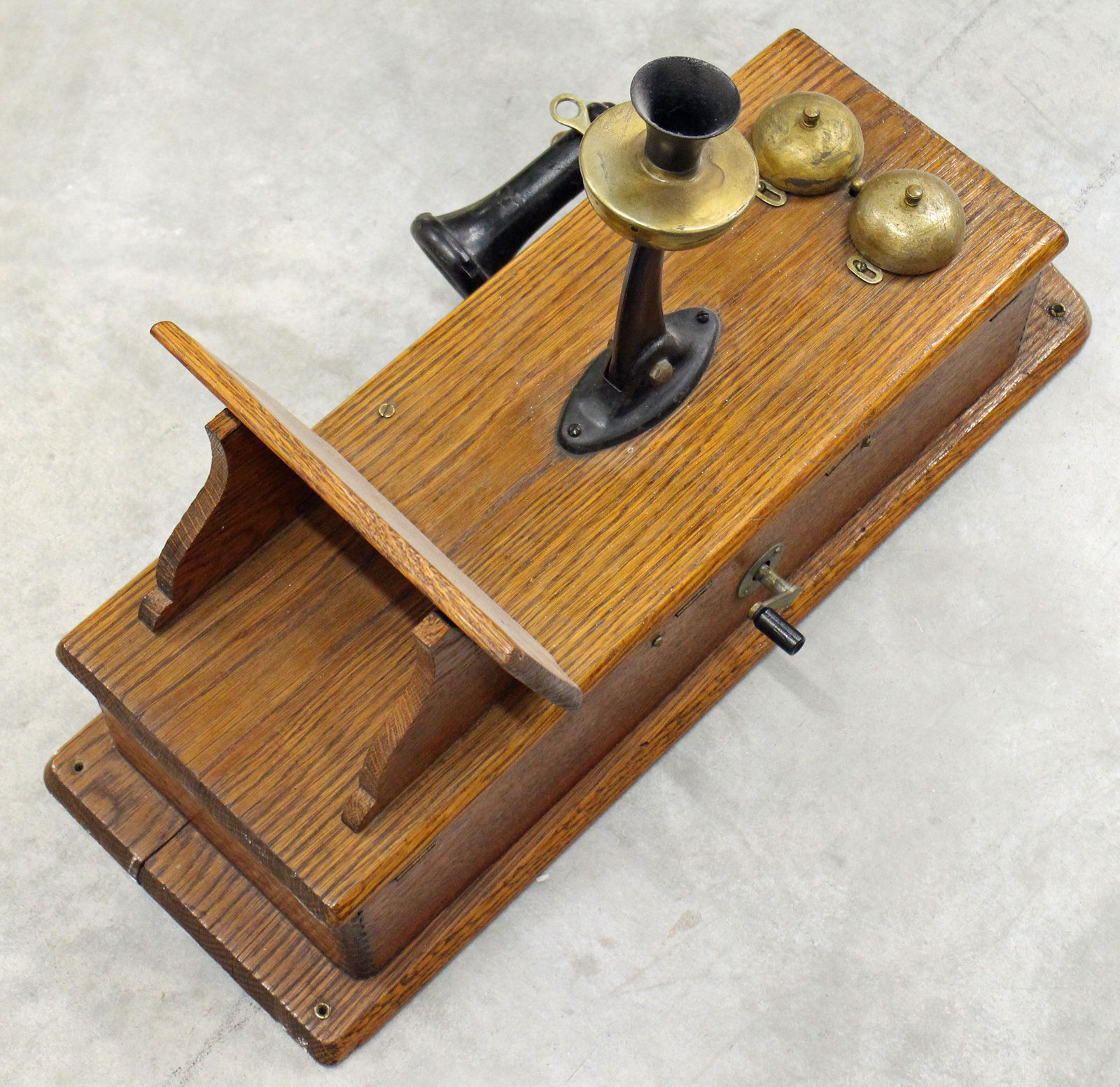 ANTIQUE WOOD WALL PHONE (1 of 2)