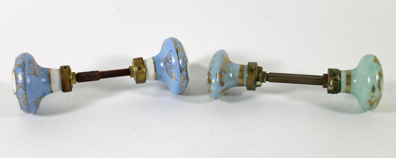 (2) HAND PAINTED VICTORIAN DOOR KNOBS (1 of 3)