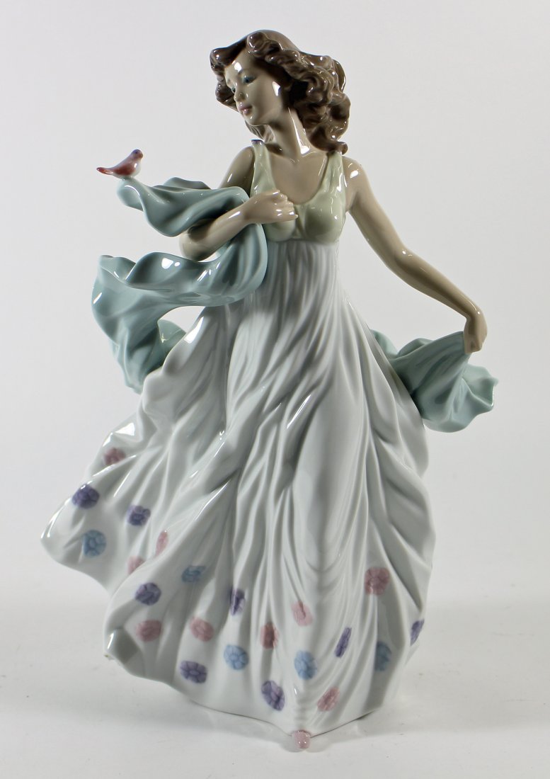LLADRO SUMMER SERENADE FIGURINE W/ BOX (1 of 4)