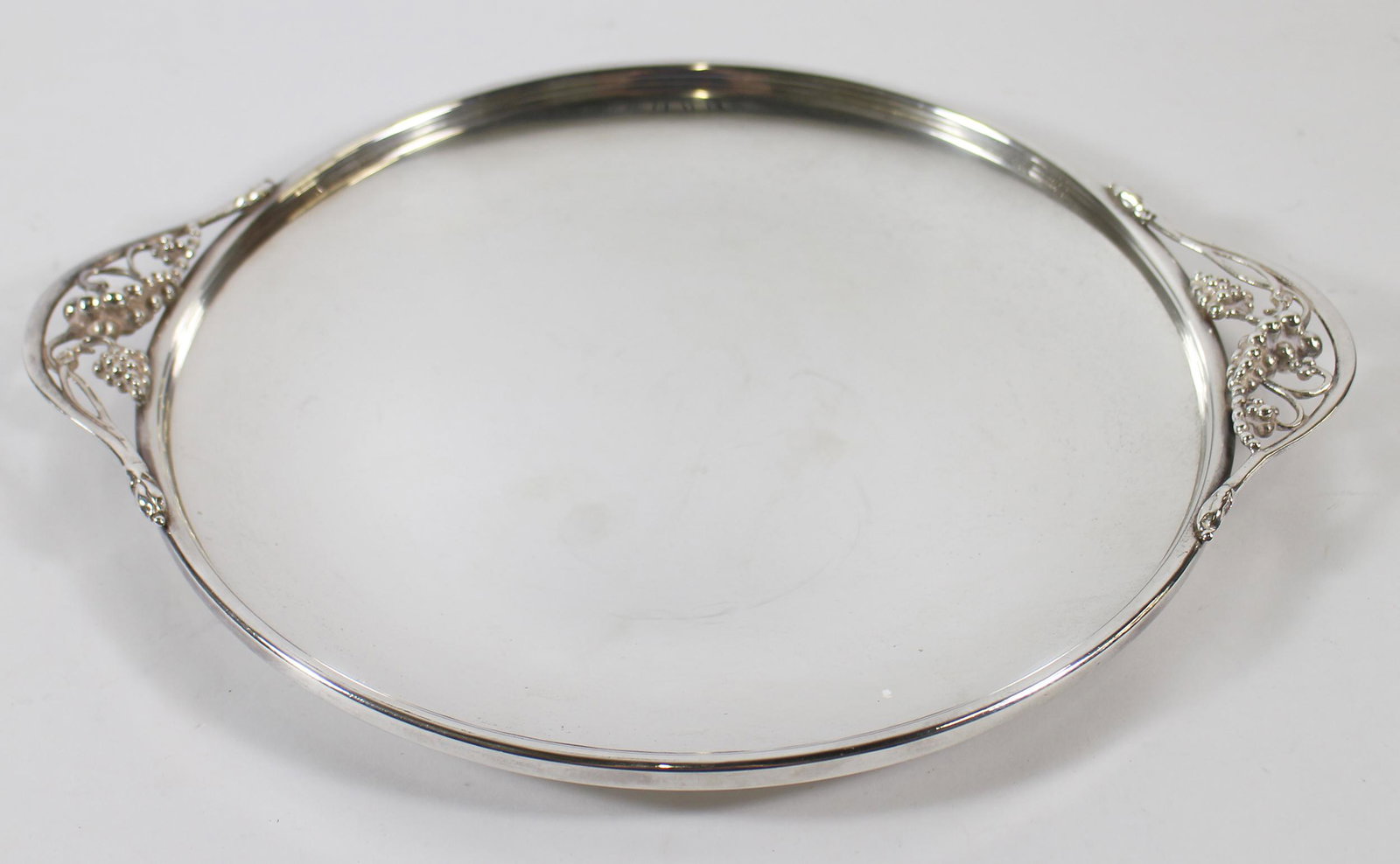 DURHAM STERLING SILVER ROUND PLATTER (1 of 3)