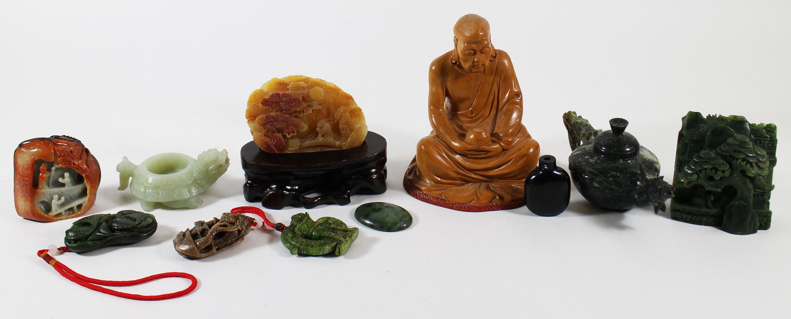 CHINESE CARVED JADE & STONE ARTICLES (1 of 5)