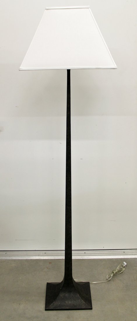 GREGORIUS PINEO CAPARRA IRON FLOOR LAMP (1 of 2)