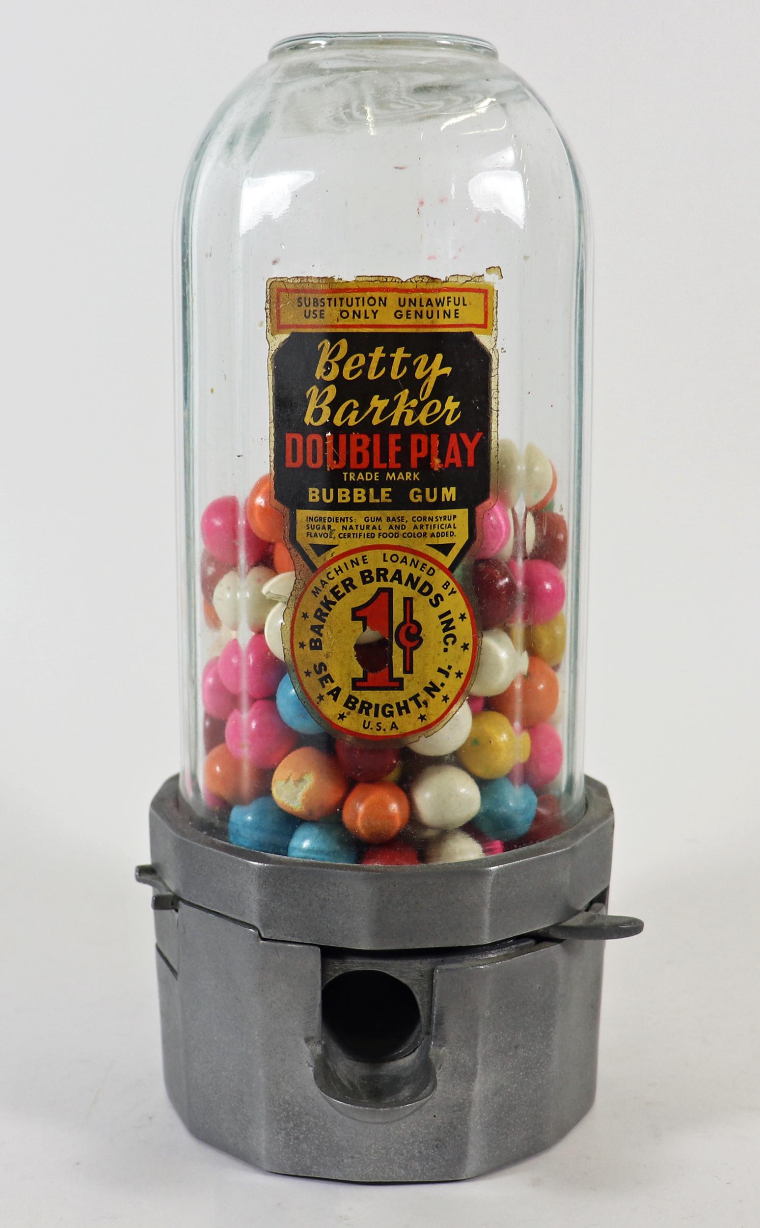 VINTAGE ATLAS BETTY BARKER GUMBALL MACHINE (1 of 5)