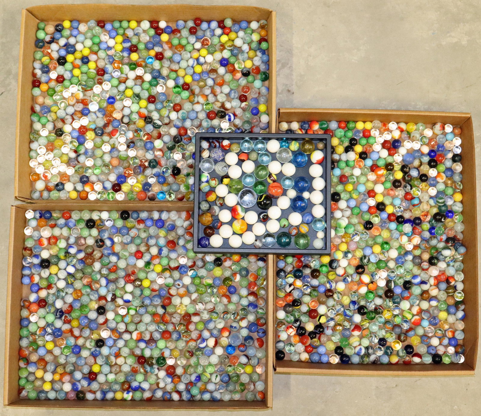 VINTAGE & ANTIQUE MARBLES (1 of 5)
