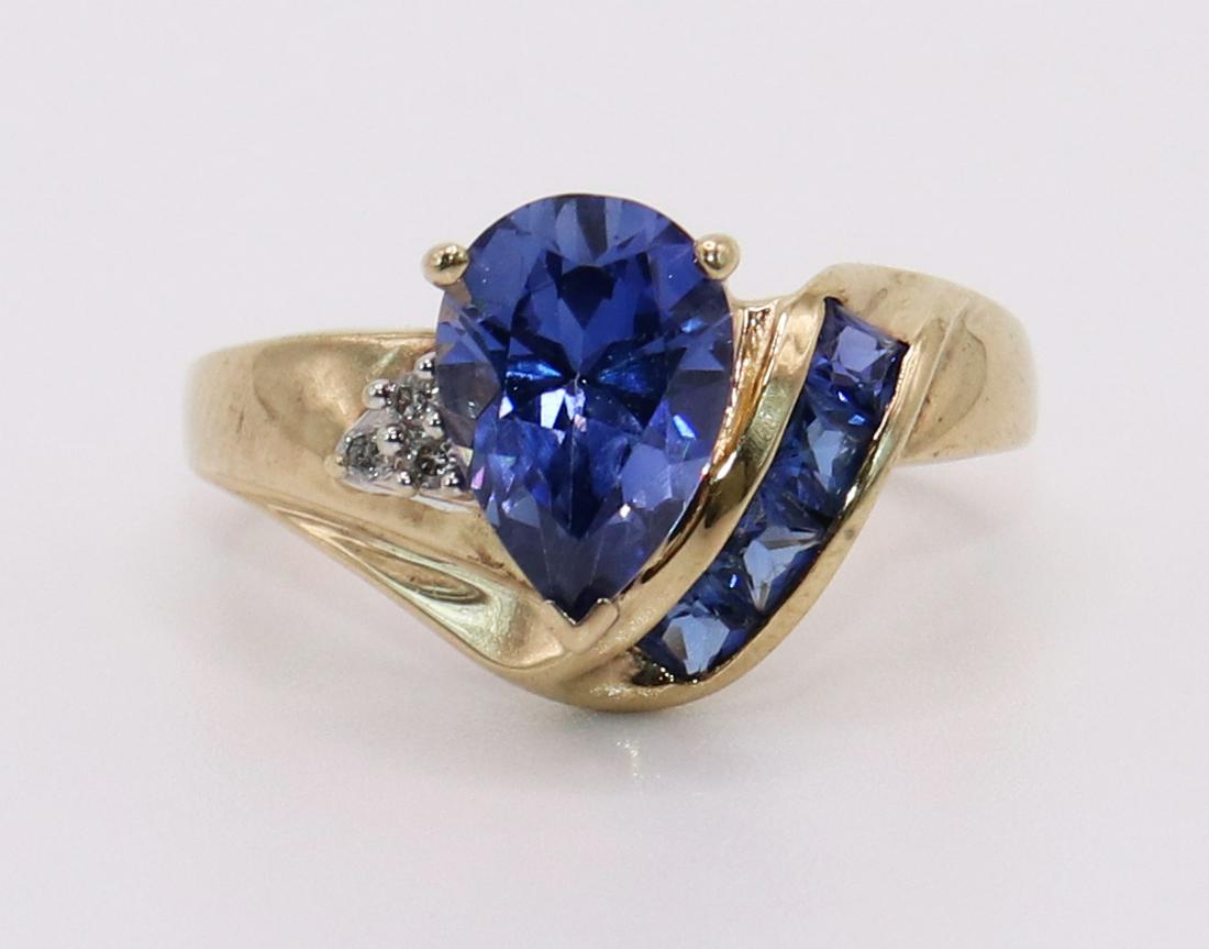 10K TANZANITE AND DIAMOND RING (1 of 3)