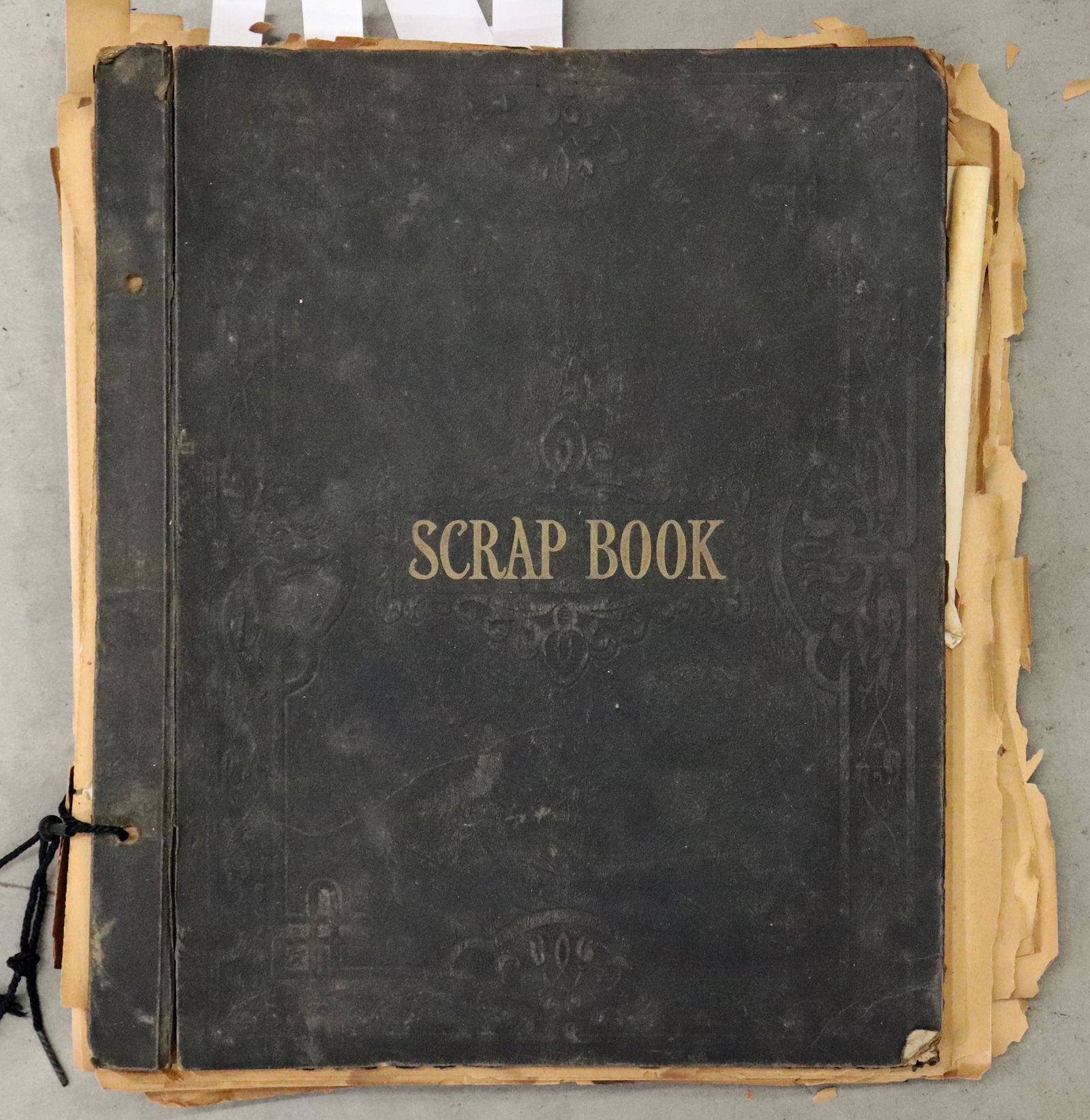 VINTAGE CIRCUS ALBUM SCRAPBOOK EARLY 20TH CENTURY (1 of 12)