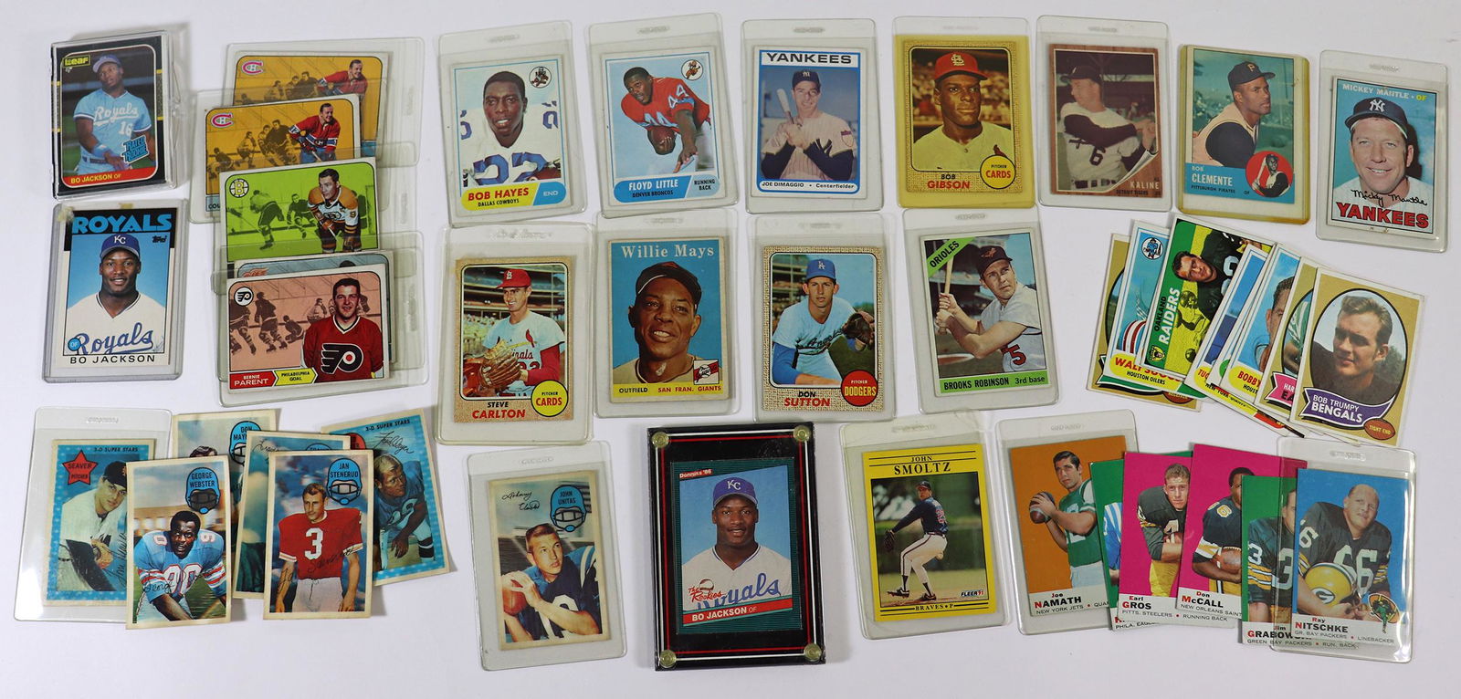VINTAGE BASEBALL FOOTBALL & HOCKEY CARD COLLECTION (1 of 5)