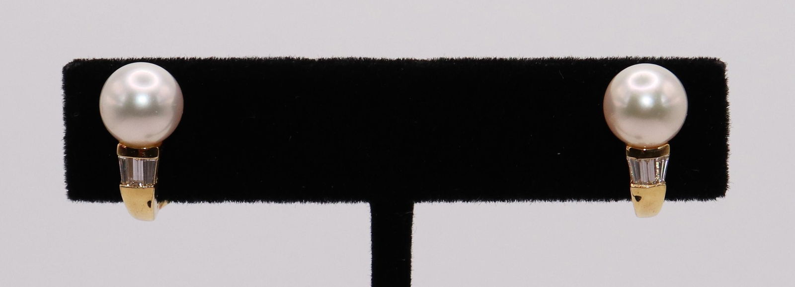 MIKIMOTO 18K PEARL & DIAMOND EARRINGS (1 of 4)