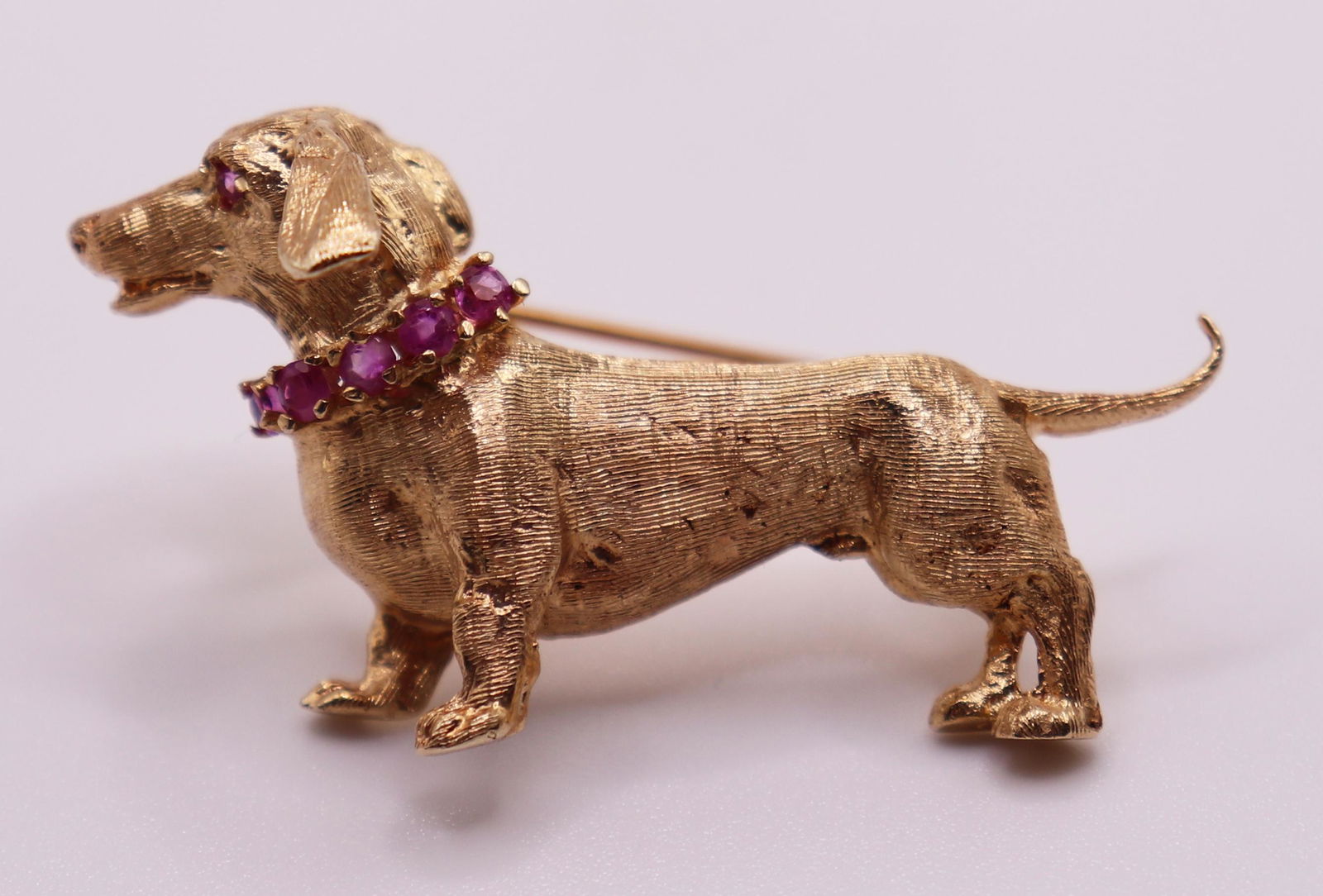 14K GOLD RUBY DACHSHUND DOG BROOCH (1 of 4)