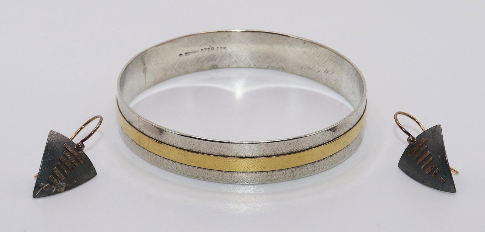 LISA CECCORULLI STERLING & GOLD JEWELRY (1 of 4)