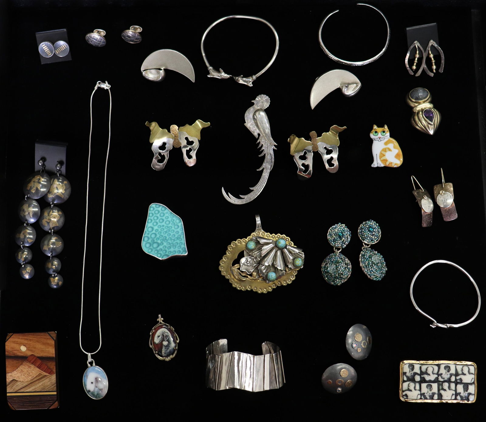 VINTAGE ARTISAN SIGNED JEWELRY COLLECTION (1 of 5)