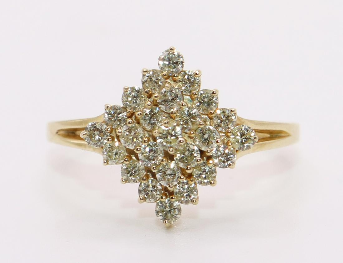 10KT 1.00 TCW DIAMOND RING (1 of 3)