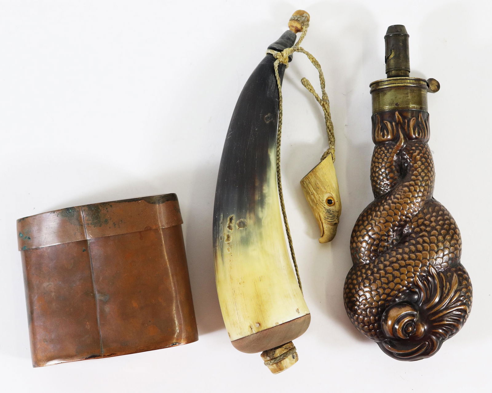 BARTRAM POWDER FLASK, HORN, & CASE (1 of 4)