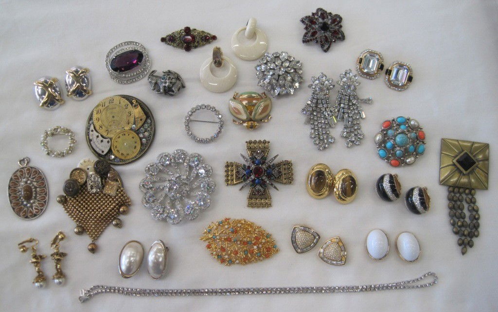 Costume Jewelry Lot - Bogoff, Dior, +: Bogoff, Art, Christian Dior, Mones, Sal, Alexis Kirk. 10 Matched Earring Pairs, 10+ Brooches, & More.