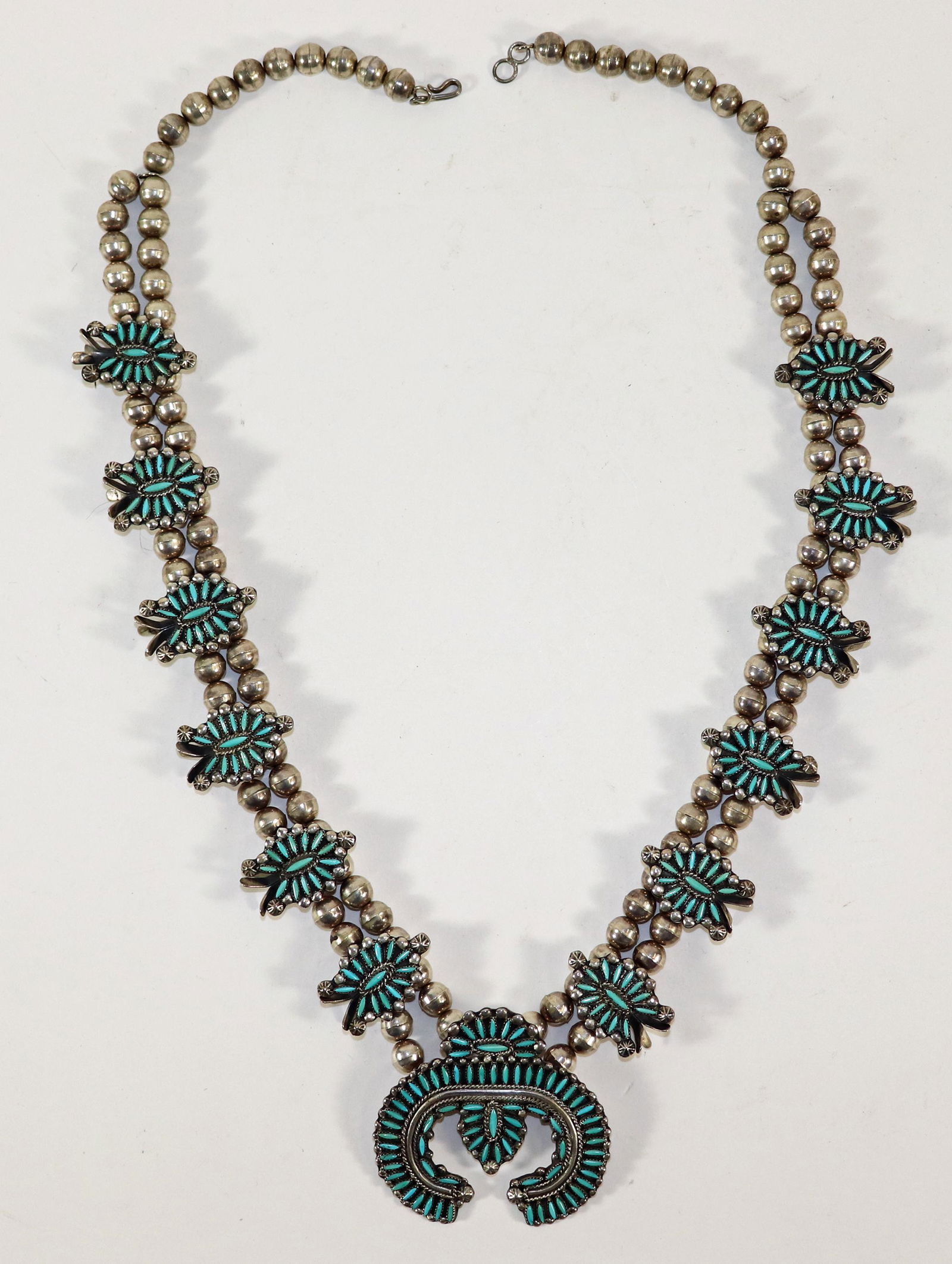 Vintage zuni hotsell squash blossom necklace