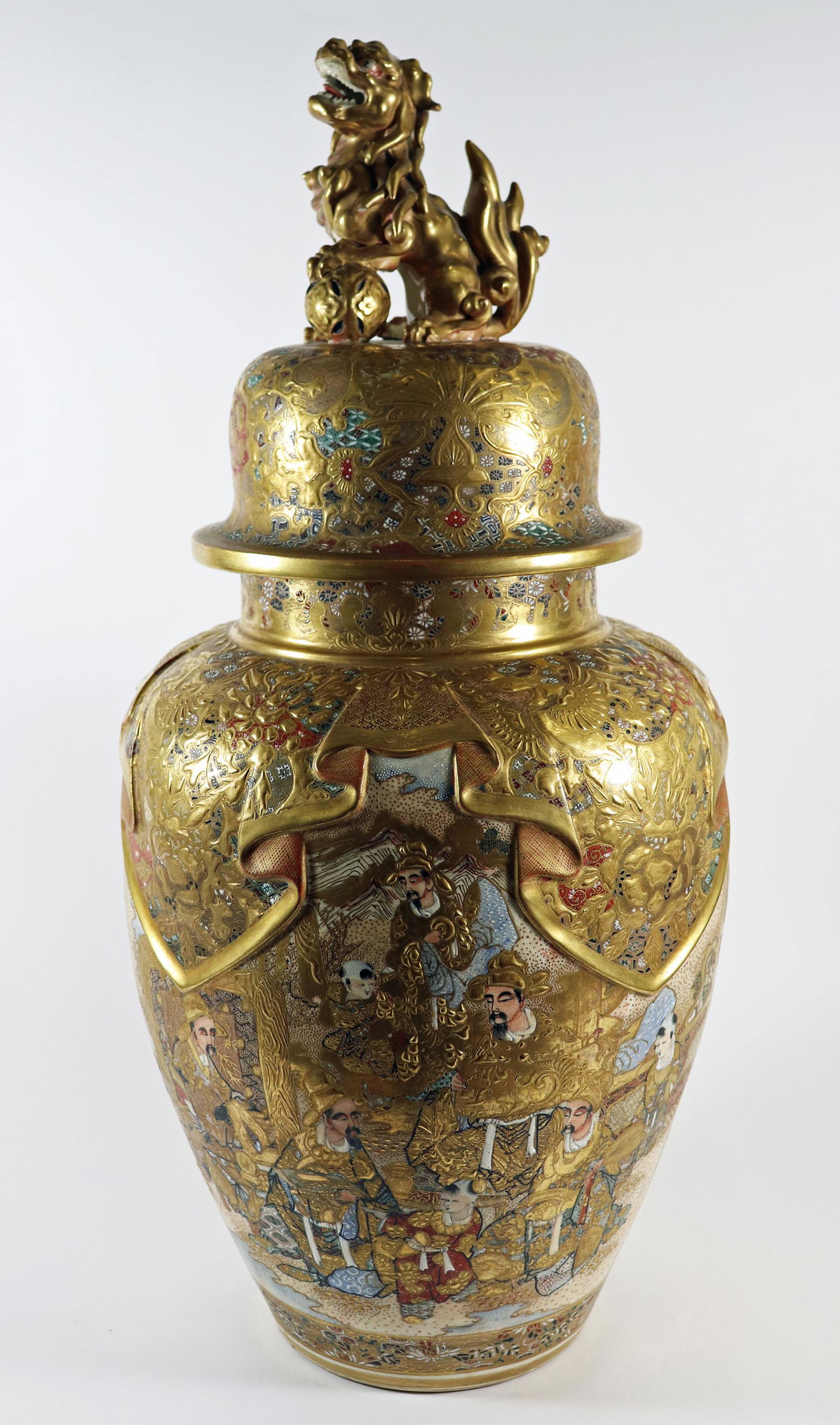 MONUMENTAL ANTIQUE JAPANESE SATSUMA COVERED URN (1 of 4)