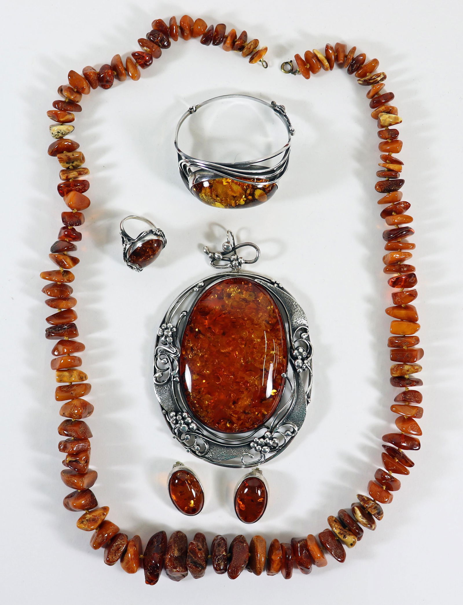 MASSIVE AMBER PENDANT & JEWELRY COLLECTION (1 of 3)