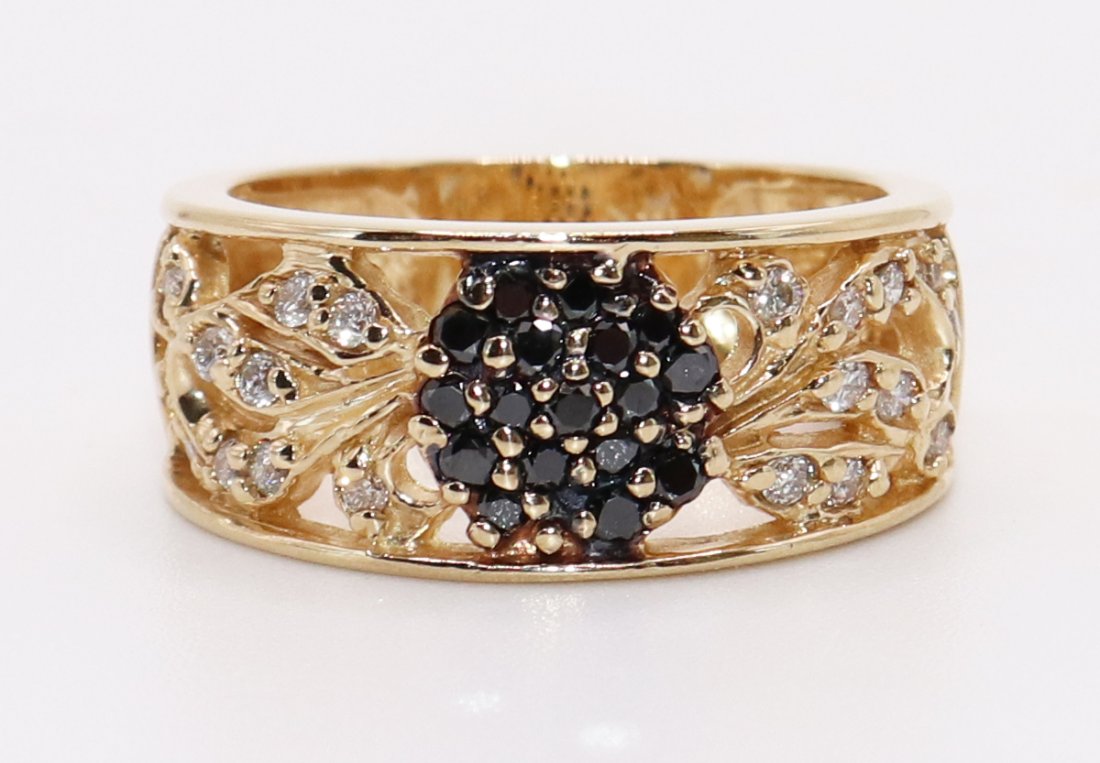 14K EFFY BLACK & WHITE DIAMOND RING (1 of 3)